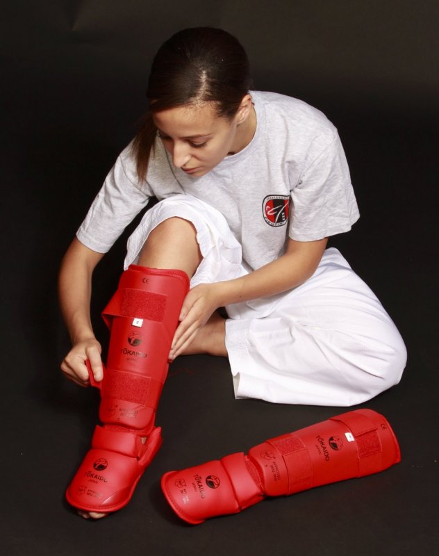 Karate Chrániče Holení a Nártu WKF - Tokaido - červená barva